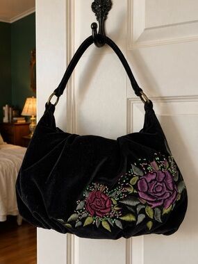 Y2K Black Velvet Embroidered Rose Beaded Hobo Shoulder Bag Apt 9